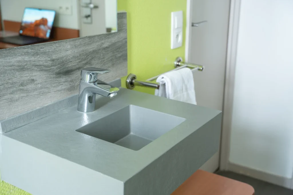 Lavabo dans la chambre